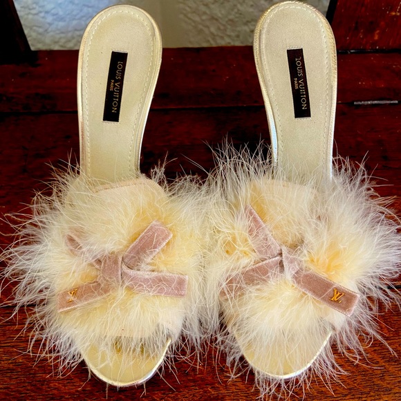 Louis Vuitton Yellow Silk Heels w/ Yellow Ostrich Feather & Velvet Bow - Picture 2 of 8